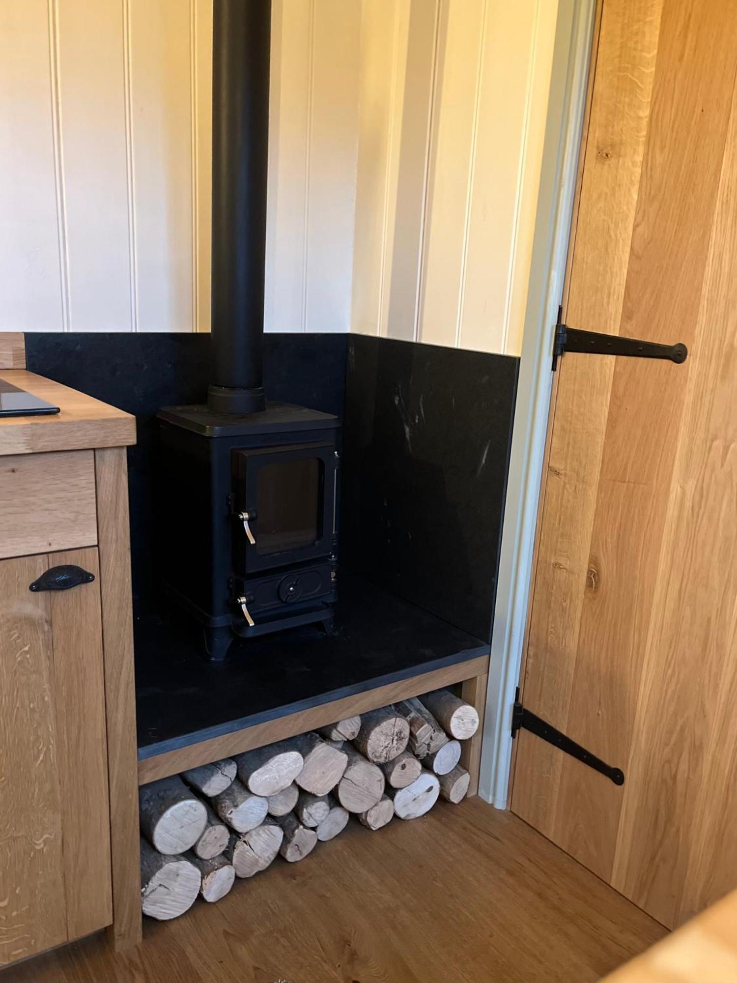 The Deer Hut Apartamento Burpham Exterior foto